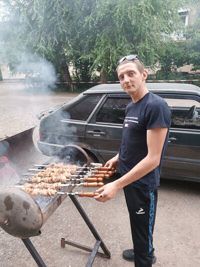  ,   Anton, 27 ,   ,   
