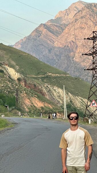  ,   Zaur, 18 ,   ,   
