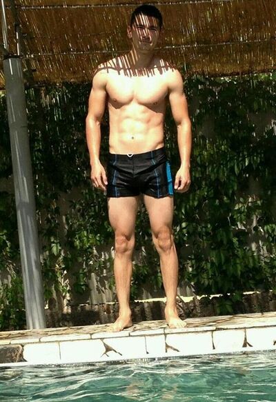  ,   Frank, 32 ,   