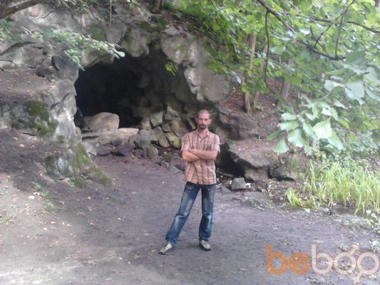  ,   Vlad, 45 ,   