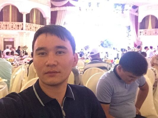  ,   Ruslan, 35 ,   ,   , c 