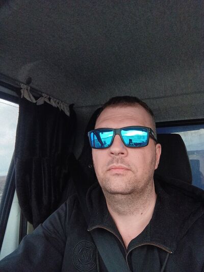  ,   Gleb, 36 ,   ,   