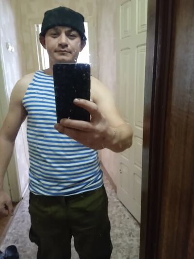  ,   Denis, 33 ,   ,   , c , 
