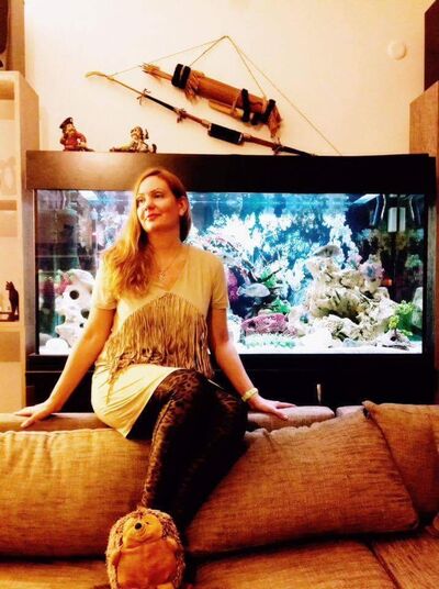  ,   Valeria, 42 ,   ,   , c 