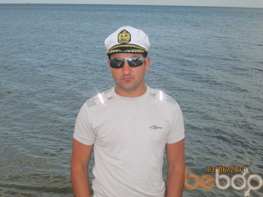  ,   Vasea, 37 ,  