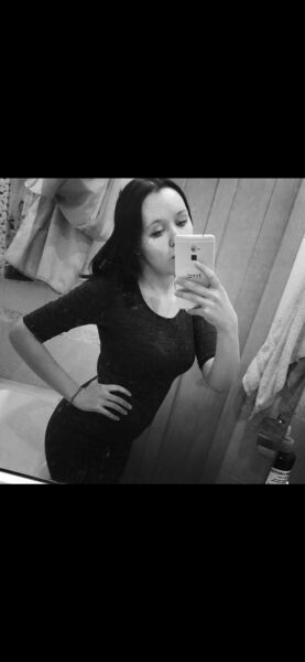  -,   Leila, 29 ,   ,   