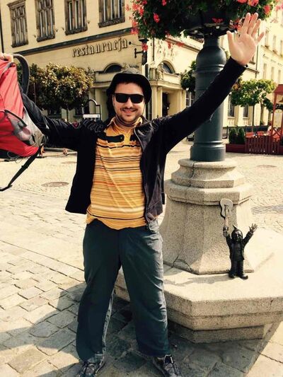  ,   Andrew, 44 ,     