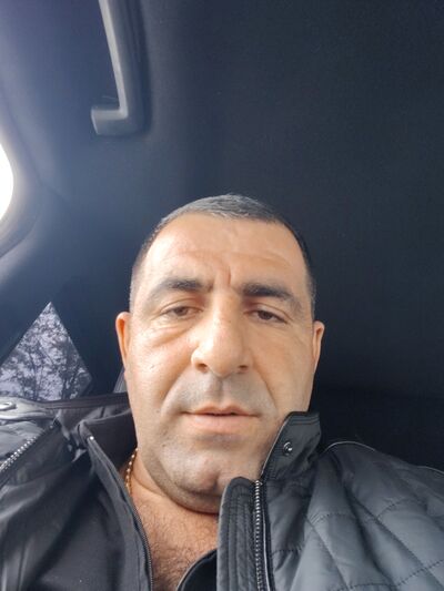  ,   Rafik, 42 ,   ,   