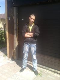  9087133  Pavels, 34 ,    