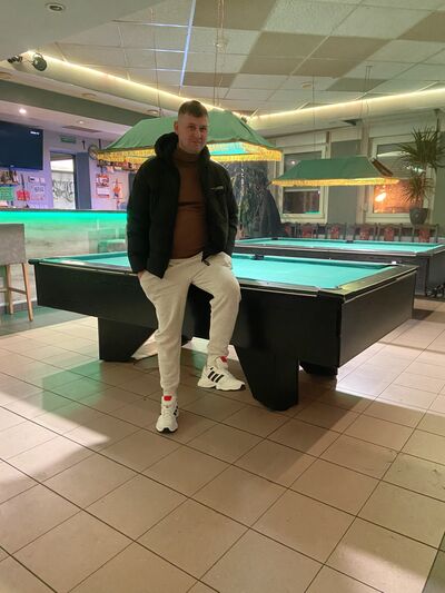  ,   Vlados, 28 ,   ,   