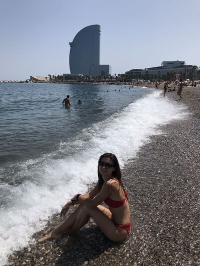  l'Hospitalet de Llobregat,   Eva, 20 ,   ,   