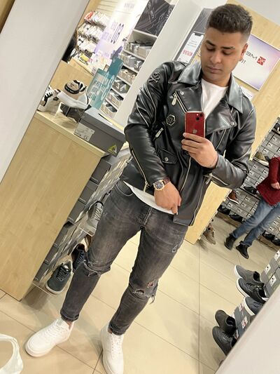  ,   Rana, 27 ,   ,   