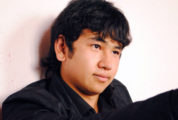  ,   Aziz4iK, 36 ,   