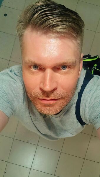  ,   Neon, 46 ,     , c 