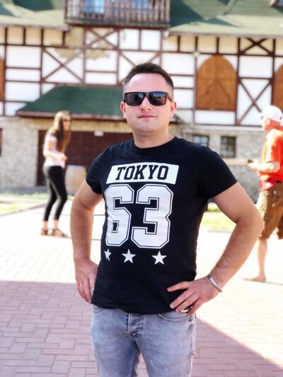  ,   Valentin, 37 ,   ,   , c 