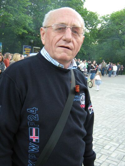  --,   , 64 ,     , c 
