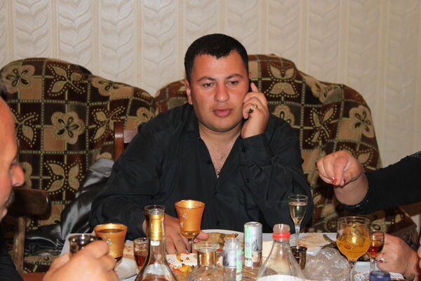  ,   Edmon, 41 ,   ,   , c 