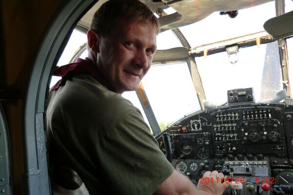  ,   Oleg, 51 ,   ,   , c 