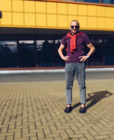  ,   Sergei, 28 ,   ,   