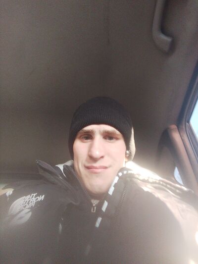  ,   Viktor, 32 ,     , c , 