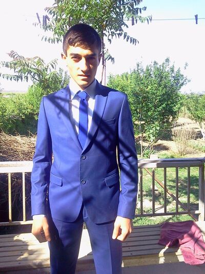  ,   Grigor, 27 ,   
