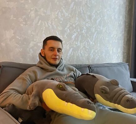  ,   Ivan, 28 ,   ,   , c , 