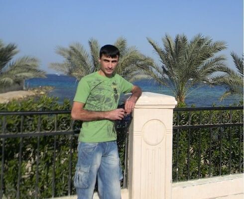  ,   Makhmad, 48 ,   ,   , c 