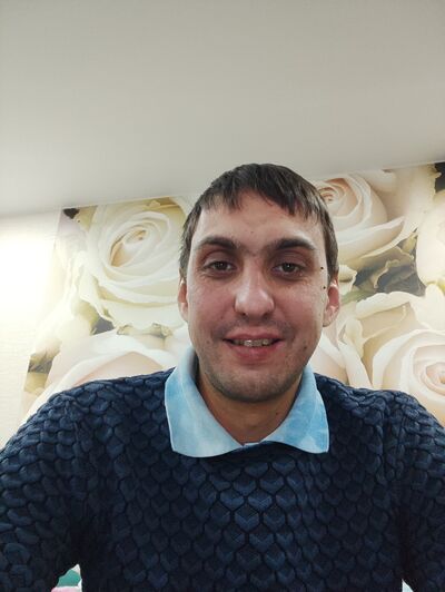  ,   Denis, 37 ,   ,   