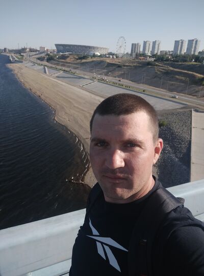  ,   Zhenek, 31 ,   ,   , c 