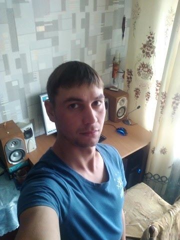  13977923  Ruslan, 32 ,    