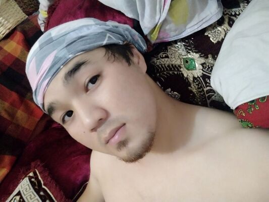  ,   Revvy, 24 ,   ,   