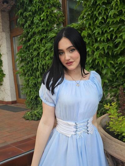  --,   , 18 ,   ,   