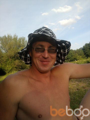  965223  Ivan, 47 ,    Praha