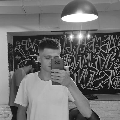  ,   Alex, 20 ,   ,   