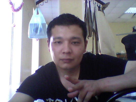  ,   Ilhom, 33 ,   ,   , c 
