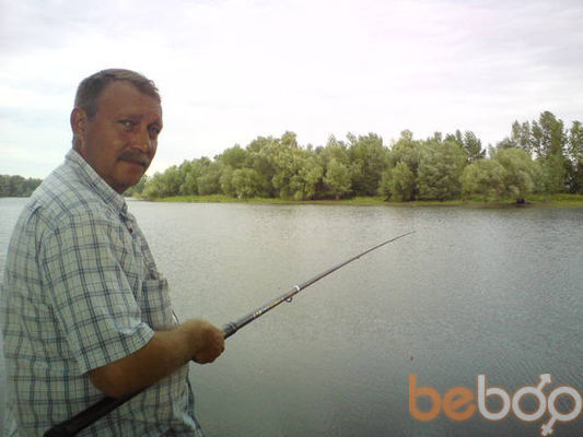  ,   Alex, 58 ,   