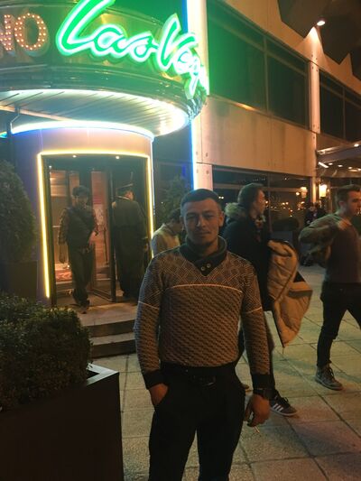  ,   Viktor, 43 ,   ,   , c , 