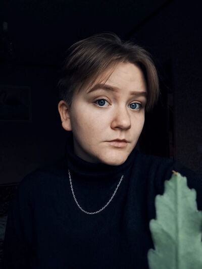  ,   Anna, 24 ,   ,   , c , 