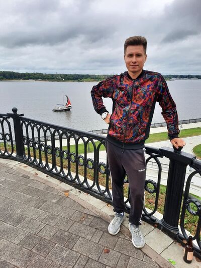  ,   Alexander, 28 ,   ,   , c , 