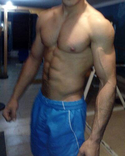  ,   Dima, 32 ,   