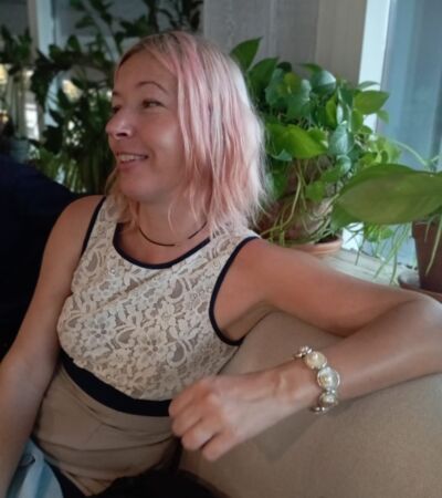  ,   Jane, 39 ,   c 