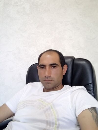  ,   Artur, 43 ,   ,   