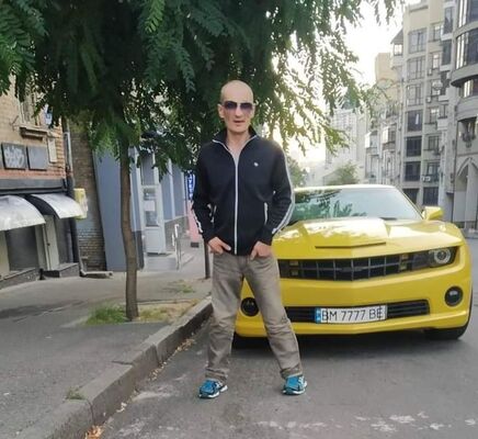  ,   Yurii, 45 ,     