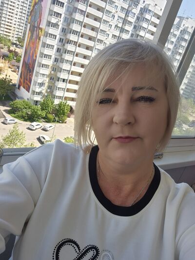  --,   , 42 ,  