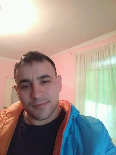  ,   Pavel, 37 ,   ,   