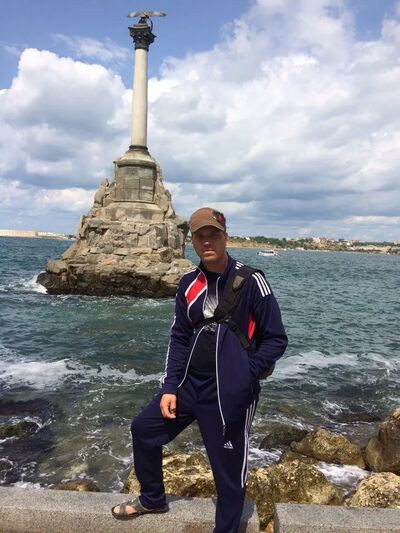  ,   Sergei, 37 ,   ,   , c , 