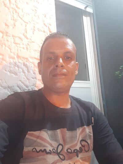  ,   Othmane, 43 ,     , c 