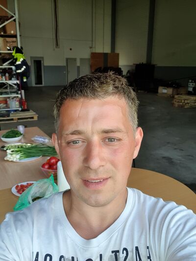  ,   Andryi, 40 ,   ,   