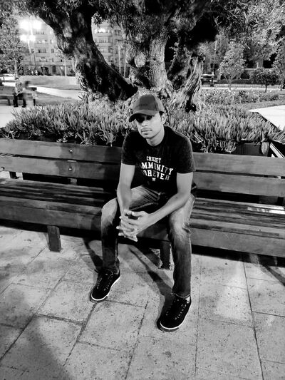  ,   Donil, 33 ,   ,   , c 