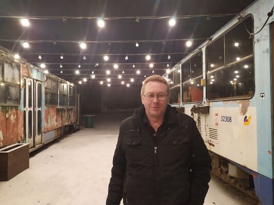  ,   Oleg, 51 ,   ,   